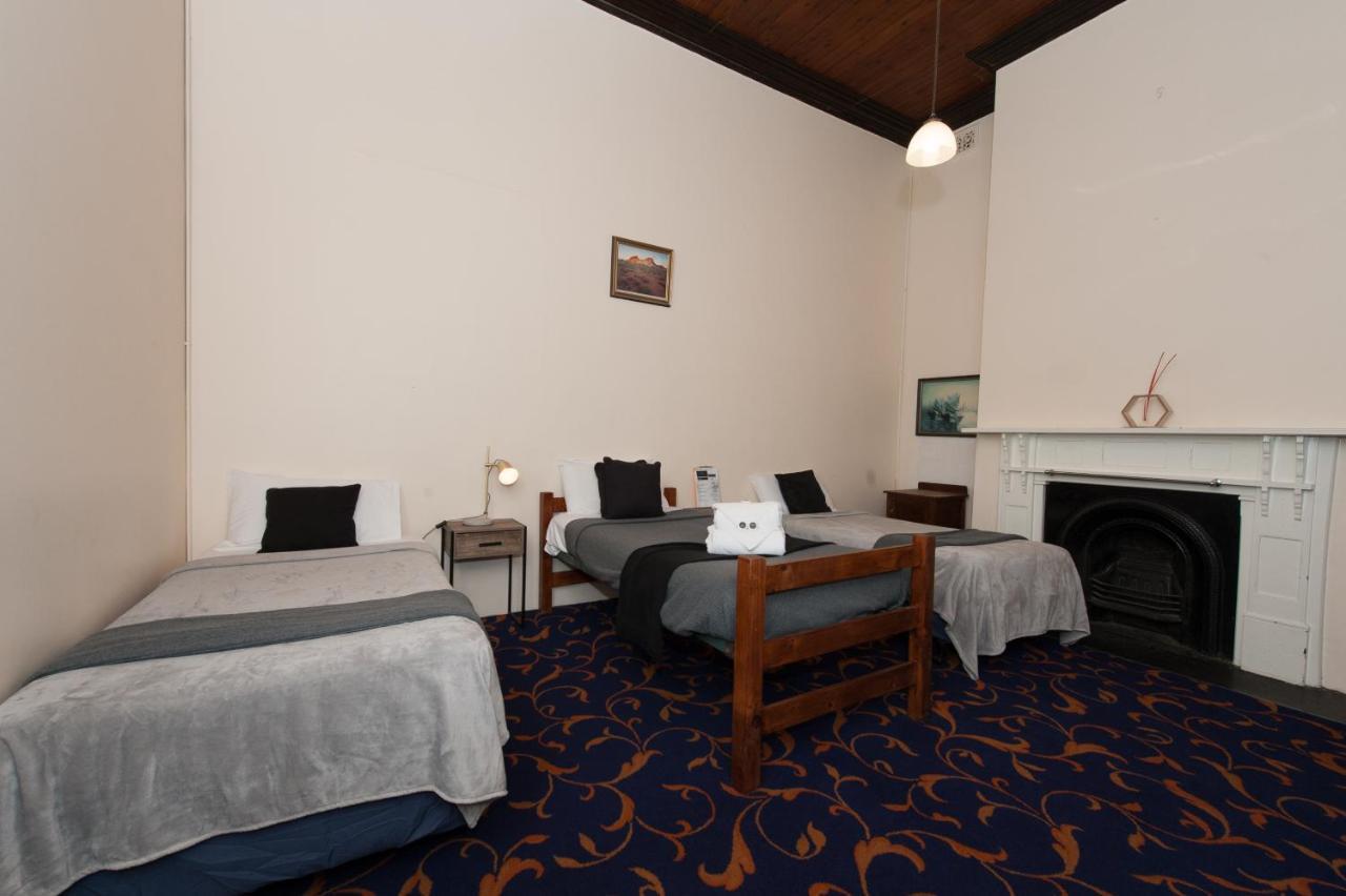 Riverina Hotel Holbrook Eksteriør billede